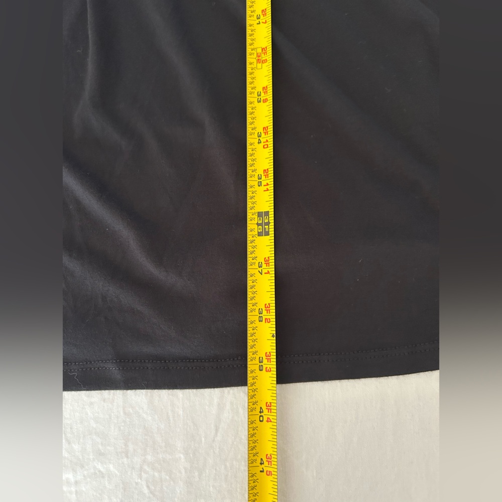 Black Short Sleeve Fit & Flare Midi Dress With Pockets - Picture 4 of 7
